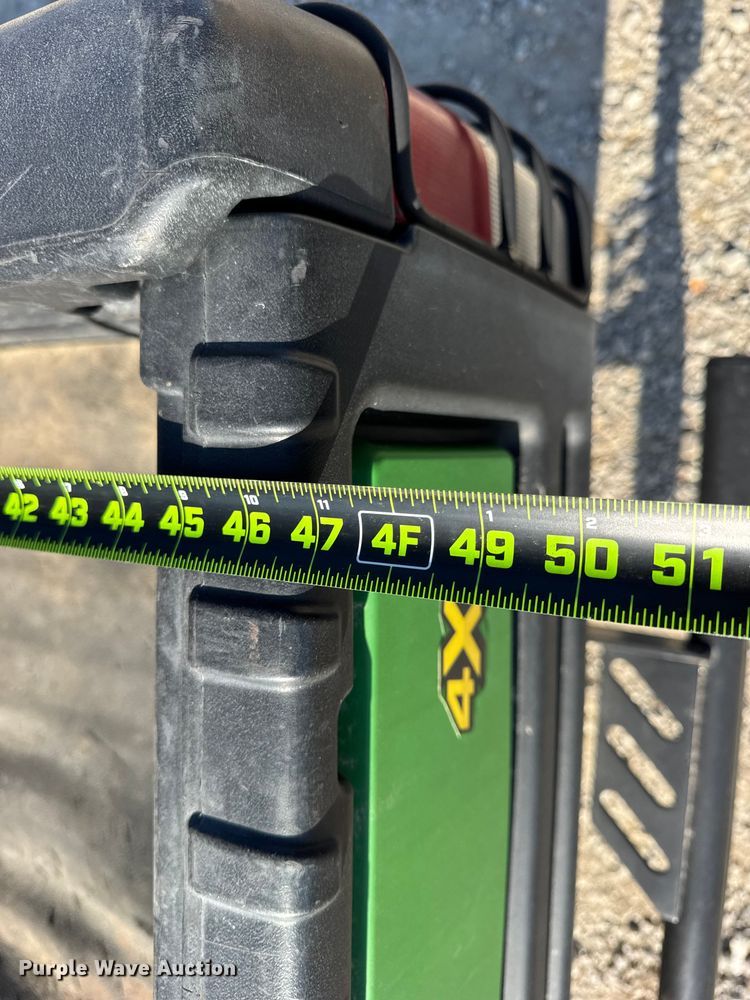 image for item ER0278 2019 John Deere XUV835M utility vehicle