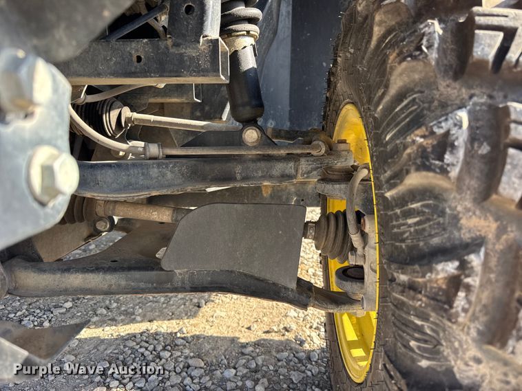 image for item ER0278 2019 John Deere XUV835M utility vehicle