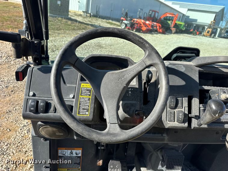 image for item ER0278 2019 John Deere XUV835M utility vehicle