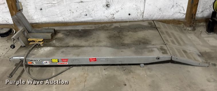image for item ER0288 Motorcycle lift
