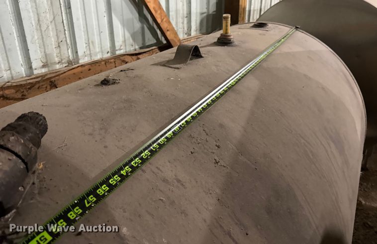 image for item ER0290 (2) tanks