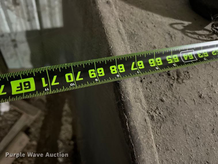 image for item ER0290 (2) tanks