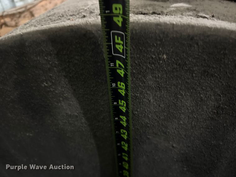 image for item ER0290 (2) tanks