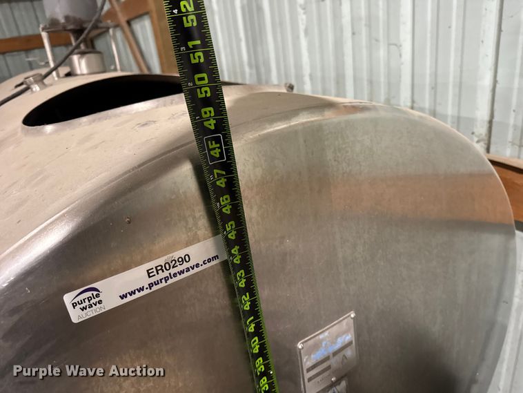 image for item ER0290 (2) tanks