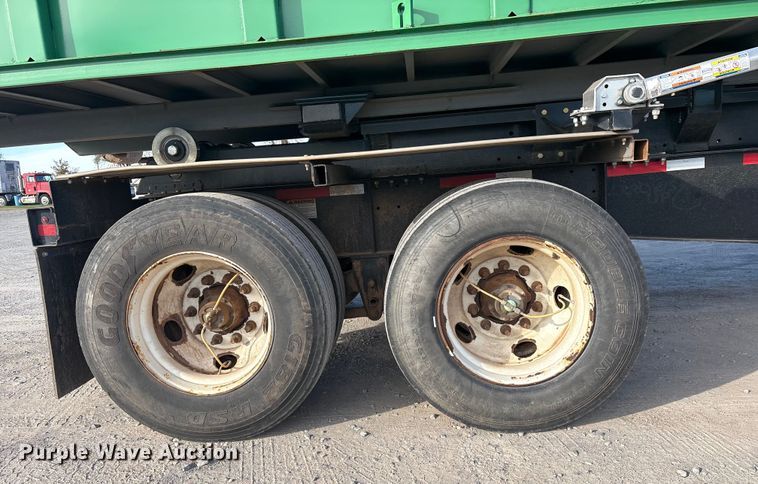 image for item ER1084 2019 Cheetah Chassis Corporation Swaploader hook lift container trailer