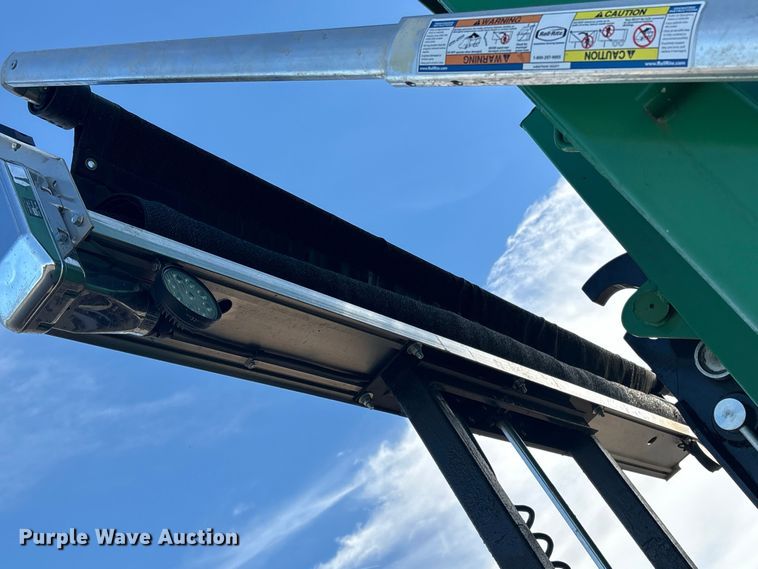 image for item ER1084 2019 Cheetah Chassis Corporation Swaploader hook lift container trailer