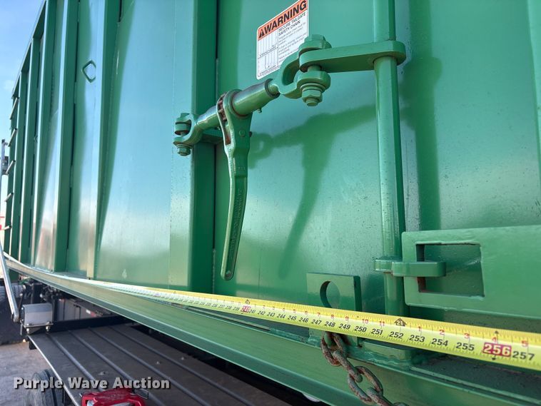 image for item ER1084 2019 Cheetah Chassis Corporation Swaploader hook lift container trailer