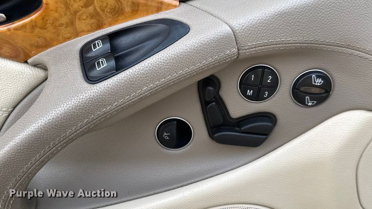 image for item ET4001 2003 Mercedes-Benz SL500 