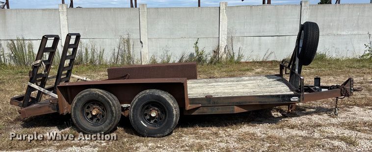 image for item ET4657 1997 MAC-LANDER Flatbed equipment trailer