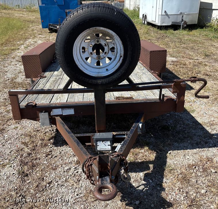 image for item ET4657 1997 MAC-LANDER Flatbed equipment trailer