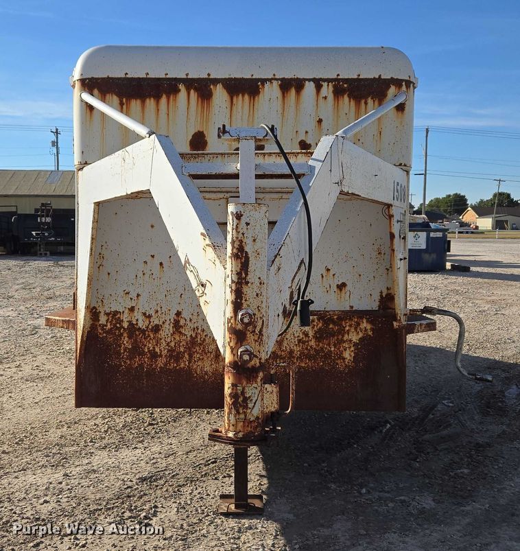 image for item ET5238 1993 W-W Trailer Manufacturers livestock trailer