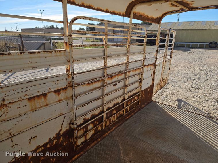 image for item ET5238 1993 W-W Trailer Manufacturers livestock trailer