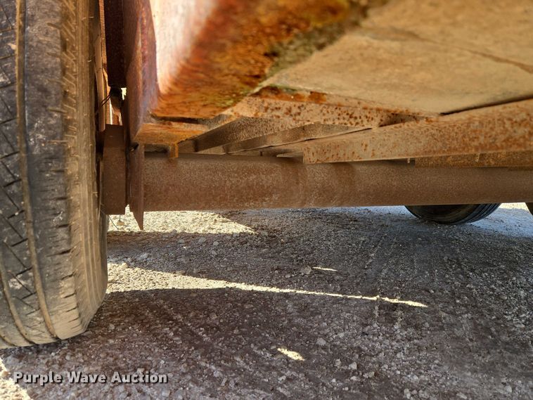 image for item ET5238 1993 W-W Trailer Manufacturers livestock trailer