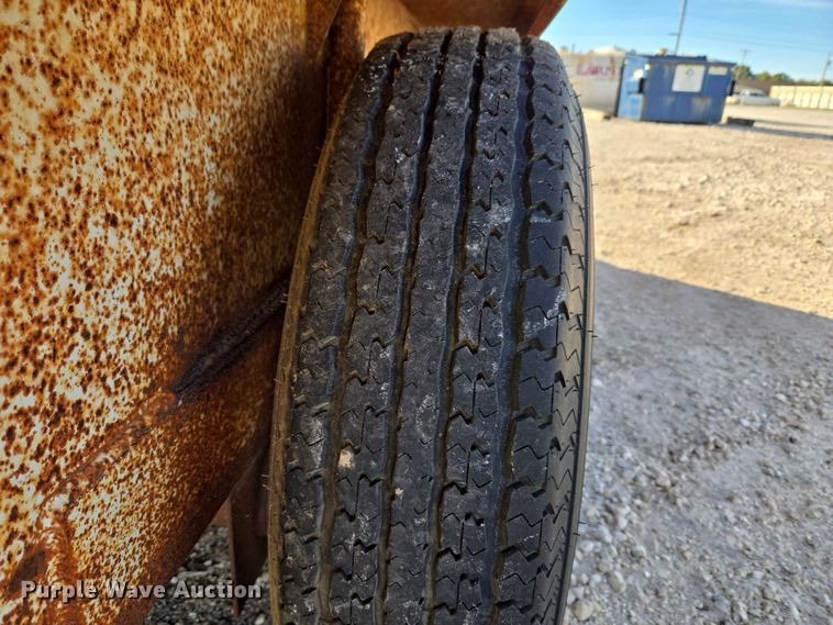 image for item ET5238 1993 W-W Trailer Manufacturers livestock trailer