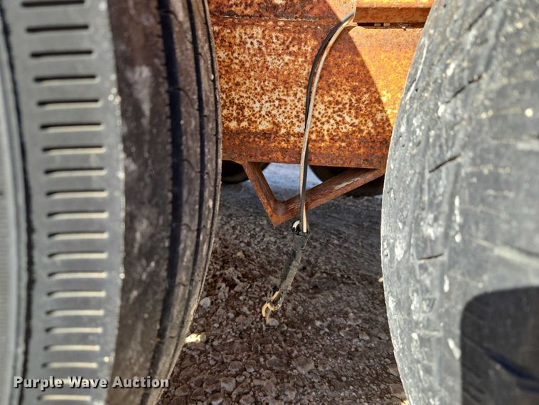 image for item ET5238 1993 W-W Trailer Manufacturers livestock trailer