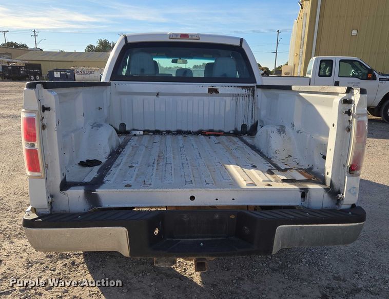 image for item ET5239 2014 Ford F150 SuperCab pickup truck