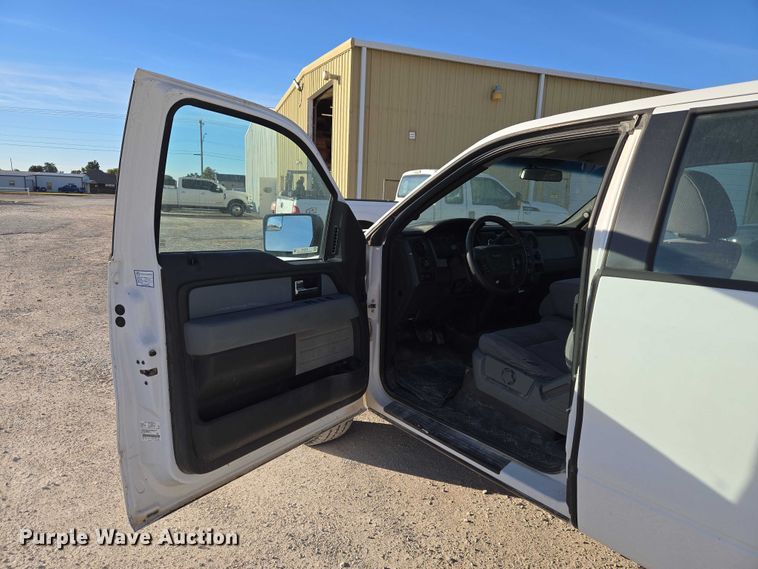 image for item ET5239 2014 Ford F150 SuperCab pickup truck