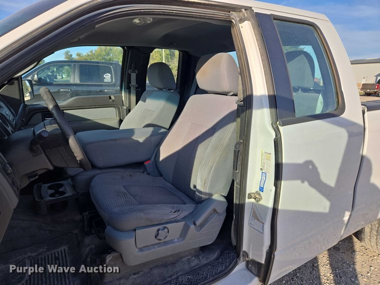 image for item ET5239 2014 Ford F150 SuperCab pickup truck