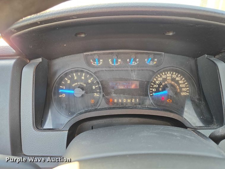 image for item ET5239 2014 Ford F150 SuperCab pickup truck