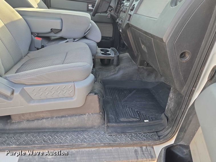 image for item ET5239 2014 Ford F150 SuperCab pickup truck