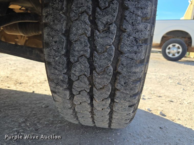 image for item ET5239 2014 Ford F150 SuperCab pickup truck