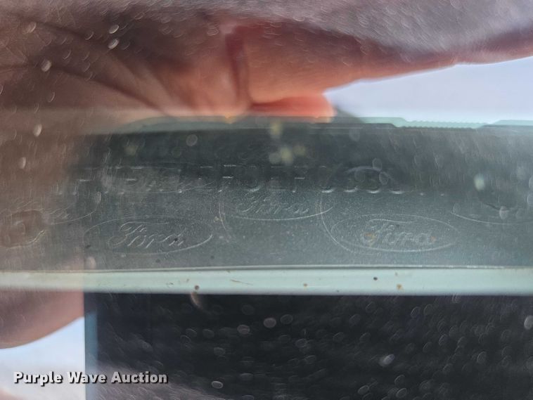 image for item ET5239 2014 Ford F150 SuperCab pickup truck