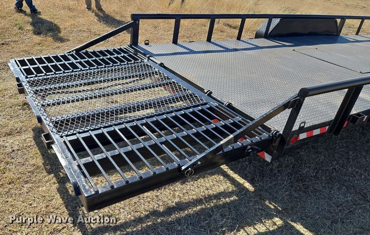 image for item ET5246 2012 Lamar Trailers INC. UT10K equipment trailer