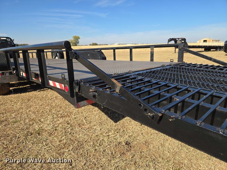 image for item ET5246 2012 Lamar Trailers INC. UT10K equipment trailer