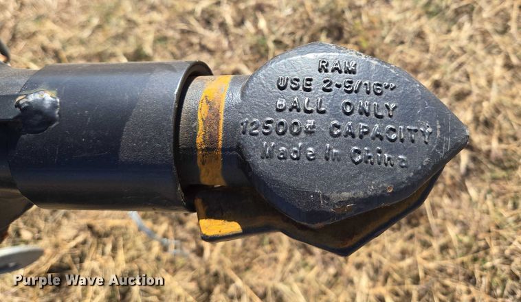 image for item ET5246 2012 Lamar Trailers INC. UT10K equipment trailer