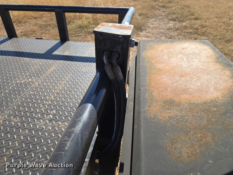 image for item ET5246 2012 Lamar Trailers INC. UT10K equipment trailer