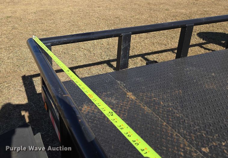 image for item ET5246 2012 Lamar Trailers INC. UT10K equipment trailer