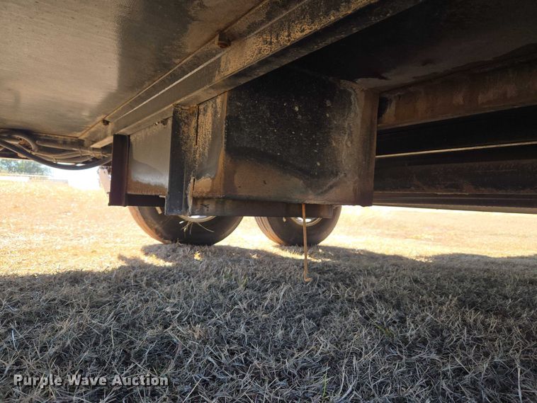 image for item ET5246 2012 Lamar Trailers INC. UT10K equipment trailer