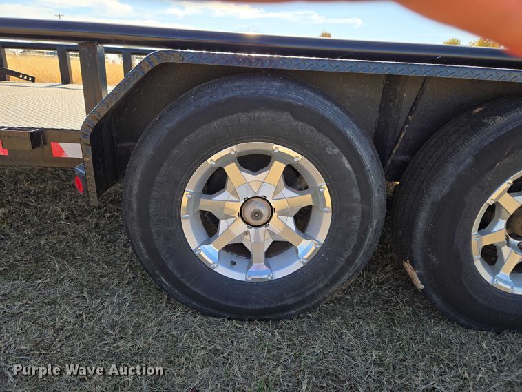 image for item ET5246 2012 Lamar Trailers INC. UT10K equipment trailer