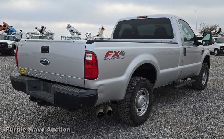 image for item ET5253 2010 Ford F250 pickup truck