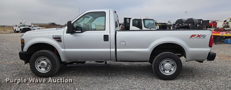image for item ET5253 2010 Ford F250 pickup truck