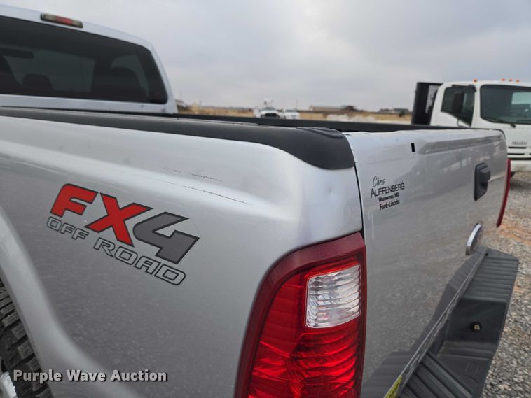 image for item ET5253 2010 Ford F250 pickup truck