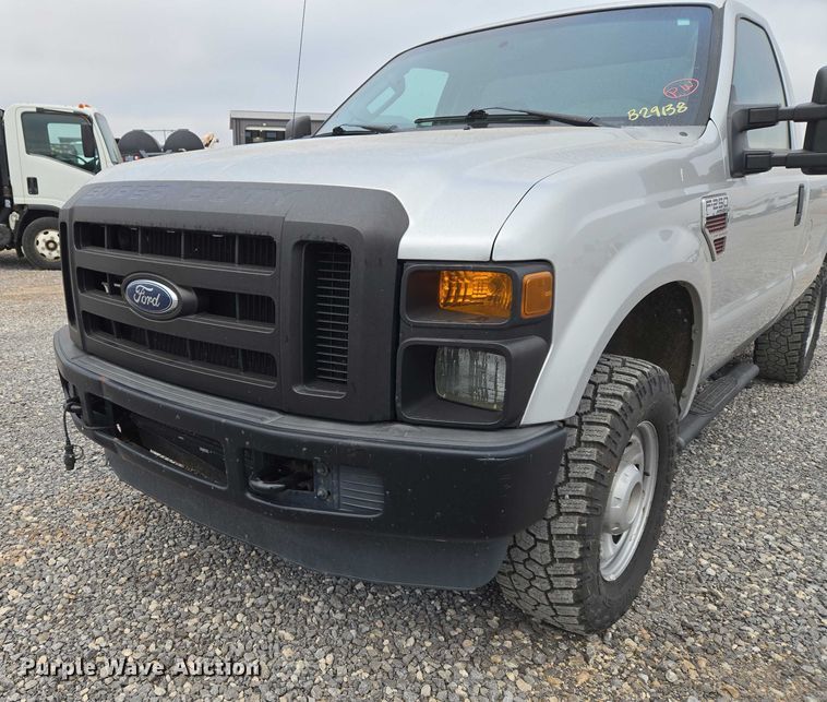image for item ET5253 2010 Ford F250 pickup truck