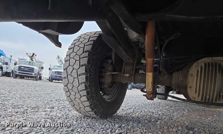 image for item ET5253 2010 Ford F250 pickup truck