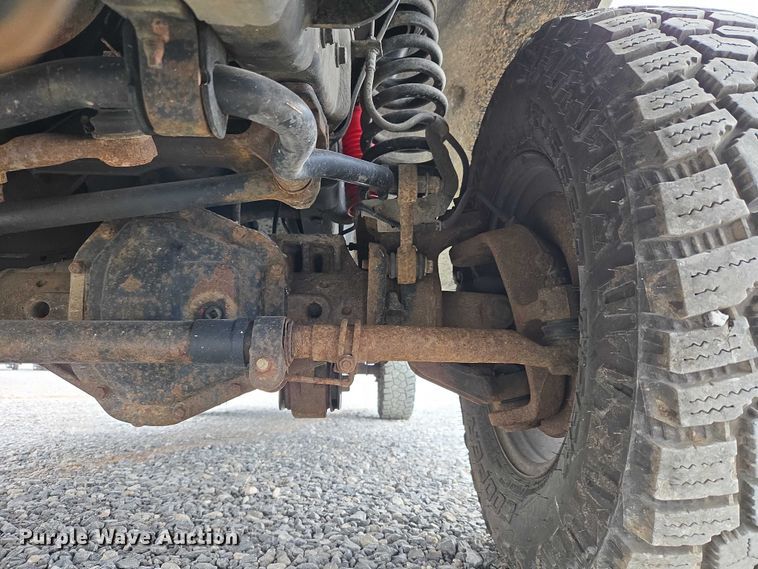 image for item ET5253 2010 Ford F250 pickup truck