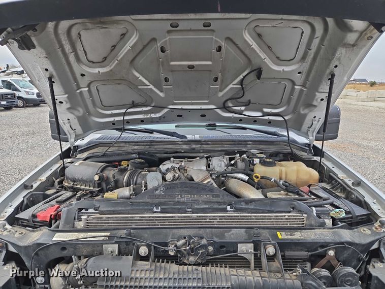 image for item ET5253 2010 Ford F250 pickup truck