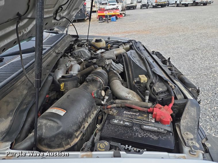 image for item ET5253 2010 Ford F250 pickup truck