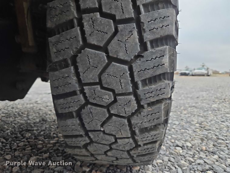 image for item ET5253 2010 Ford F250 pickup truck