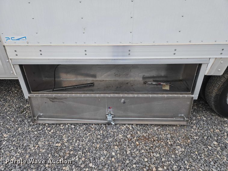 image for item ET5255 2000 Ford E350 fiber optic splicing truck