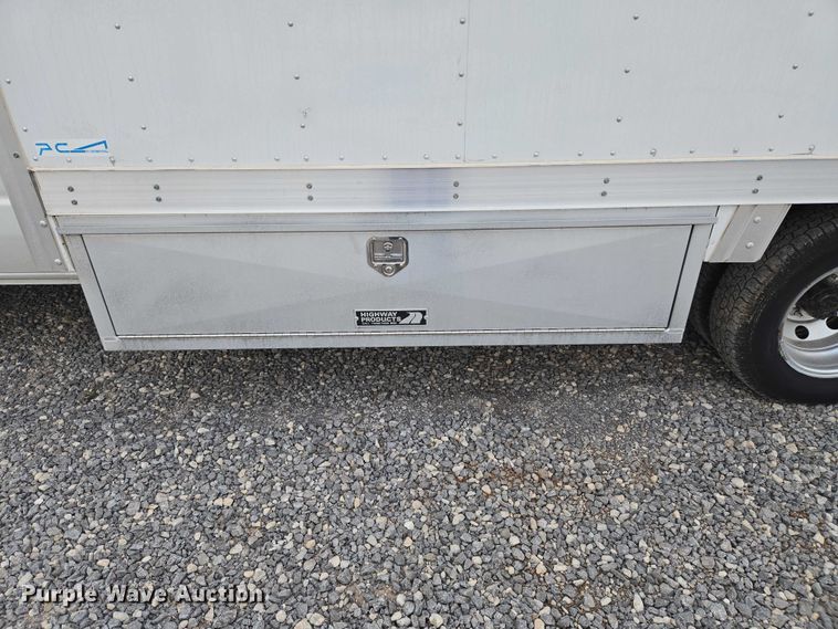 image for item ET5255 2000 Ford E350 fiber optic splicing truck