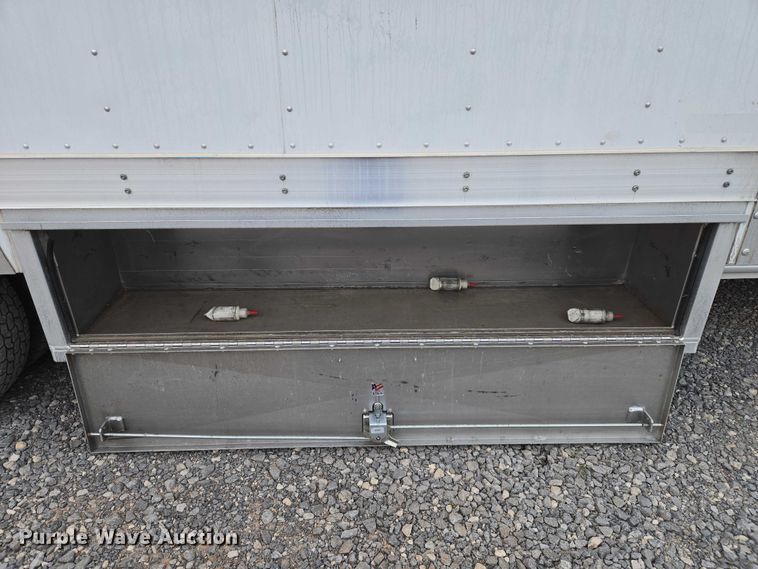 image for item ET5255 2000 Ford E350 fiber optic splicing truck