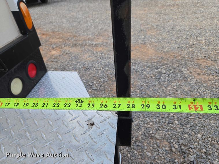 image for item ET5255 2000 Ford E350 fiber optic splicing truck