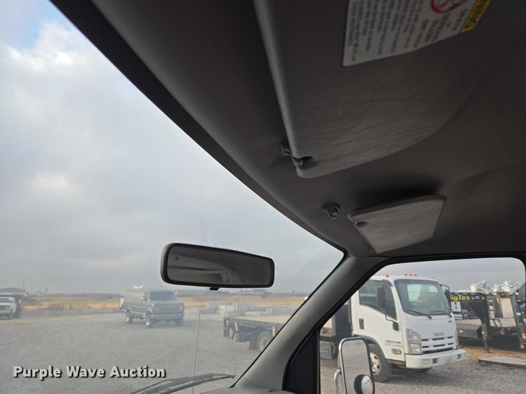 image for item ET5255 2000 Ford E350 fiber optic splicing truck