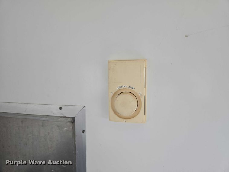 image for item ET5255 2000 Ford E350 fiber optic splicing truck