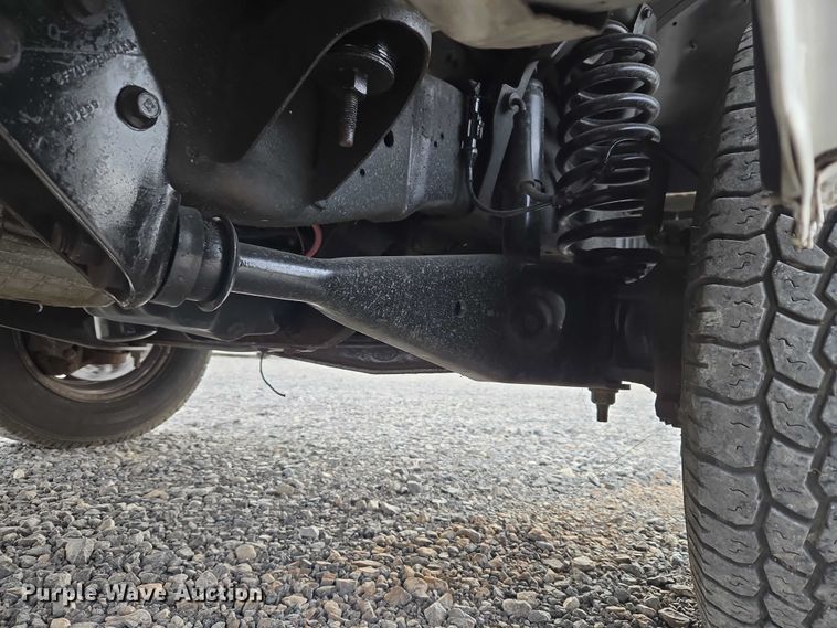 image for item ET5255 2000 Ford E350 fiber optic splicing truck