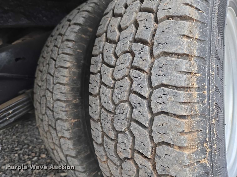 image for item ET5255 2000 Ford E350 fiber optic splicing truck